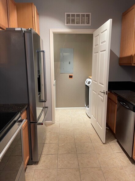 Building Photo - 17346 Nature Walk Tr