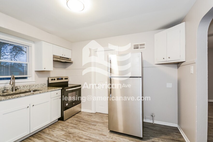 Building Photo - 1013 Garden Ave