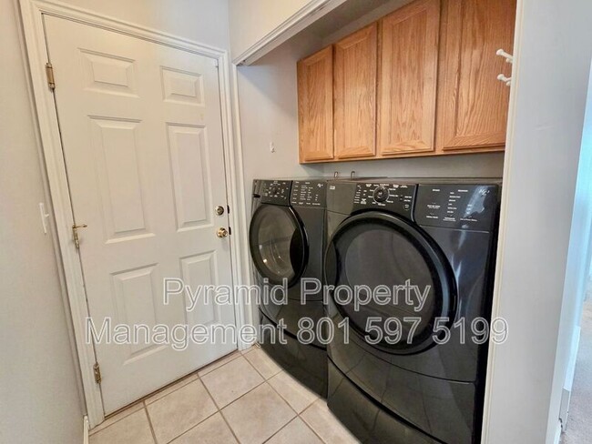 Building Photo - 2128 S 2060 E