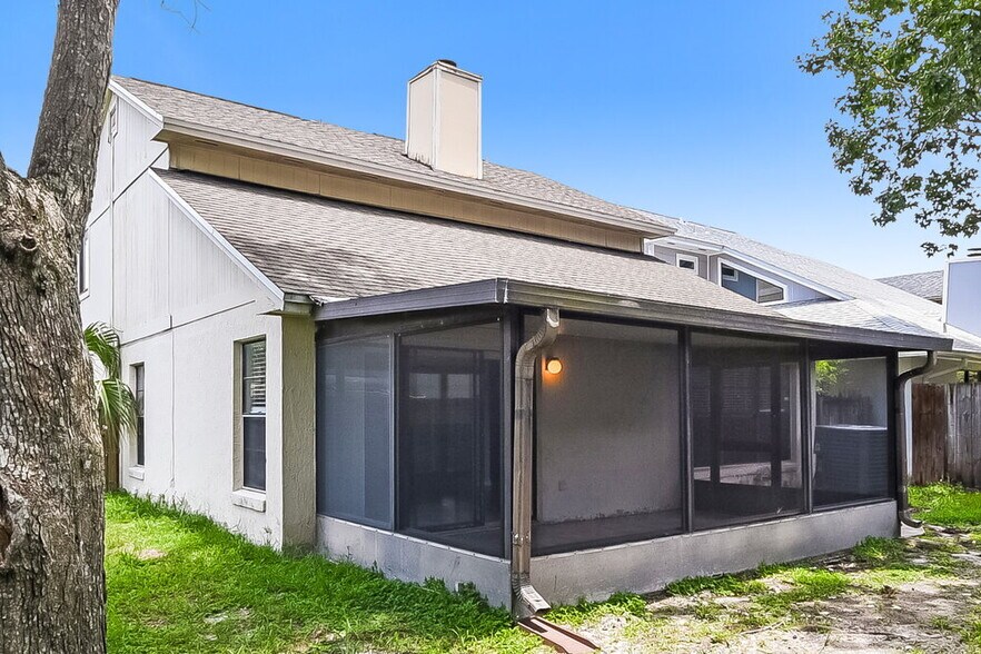 Building Photo - 439 E Springtree Way