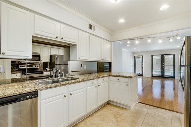 Building Photo - 7730 Meadow Park Dr
