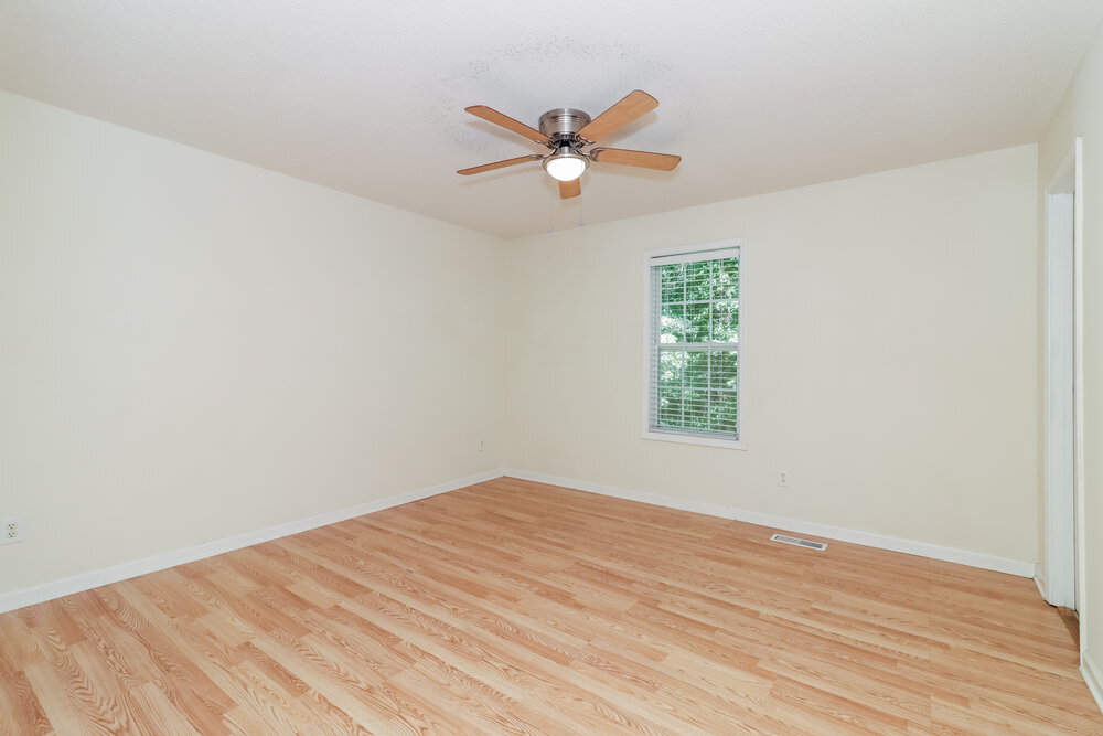 Building Photo - 757 Newport Dr