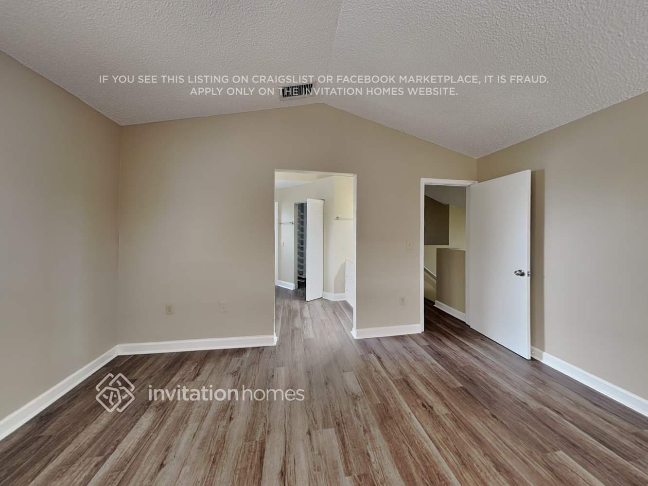 Building Photo - 10420 SW 67th St