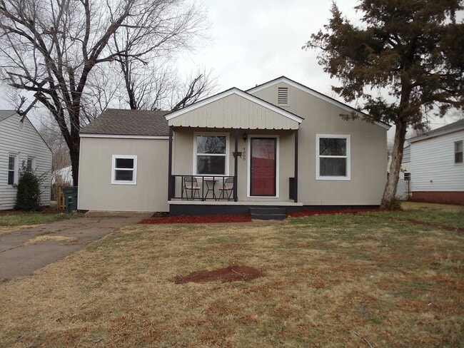 Primary Photo - 4009 SE 25th St