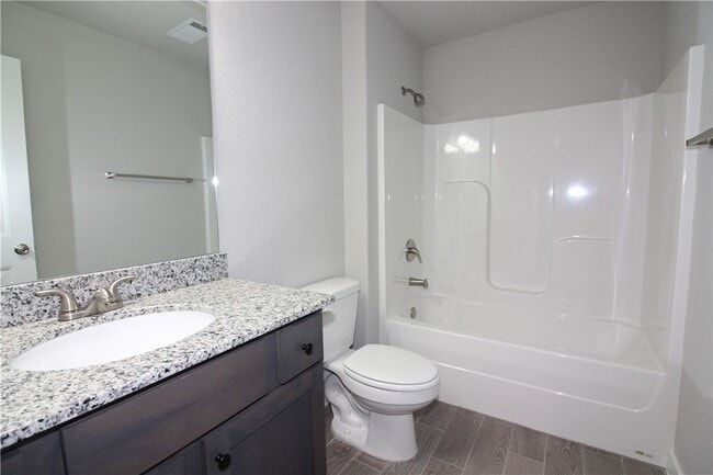 Building Photo - 411 Barbet Dr