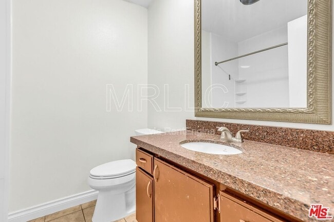 Building Photo - 15207 Magnolia Blvd