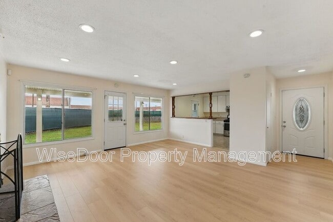 Building Photo - 1114 Stovall Ave
