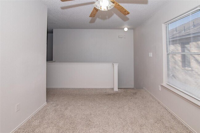 Building Photo - 12931 Heyerdahl Dr