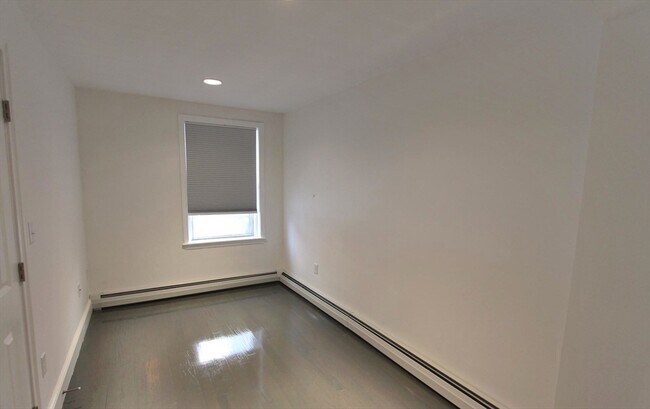 Building Photo - 127 St Botolph St