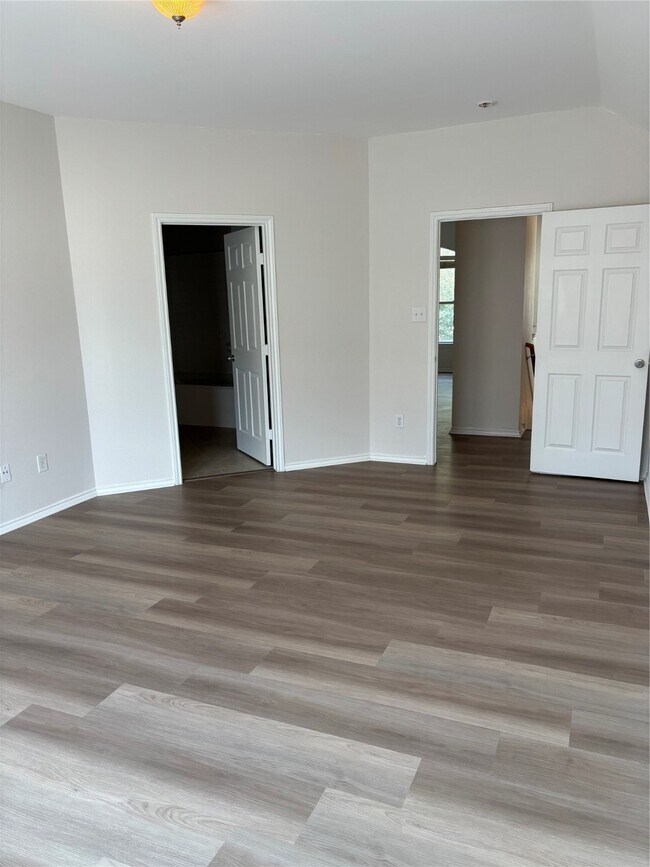 Building Photo - 1417 Paige St