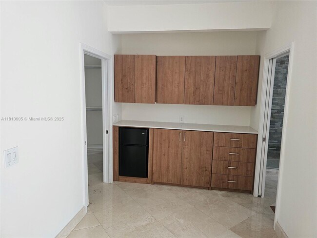 Building Photo - 4501 NW 93rd Doral Ct
