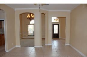 Building Photo - 2112 Kangaroo Trl