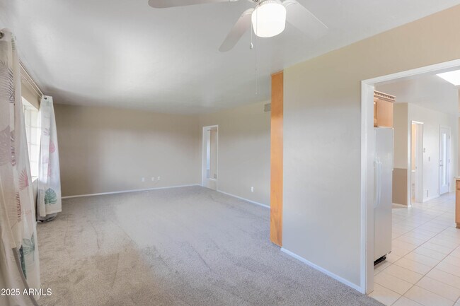 Building Photo - 6708 E Granada Rd