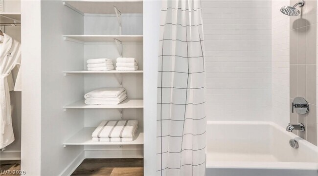 Building Photo - 11055 S Las Vegas Blvd