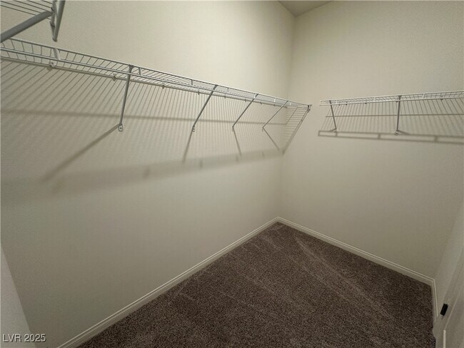 Building Photo - 5548 Hill Spire St