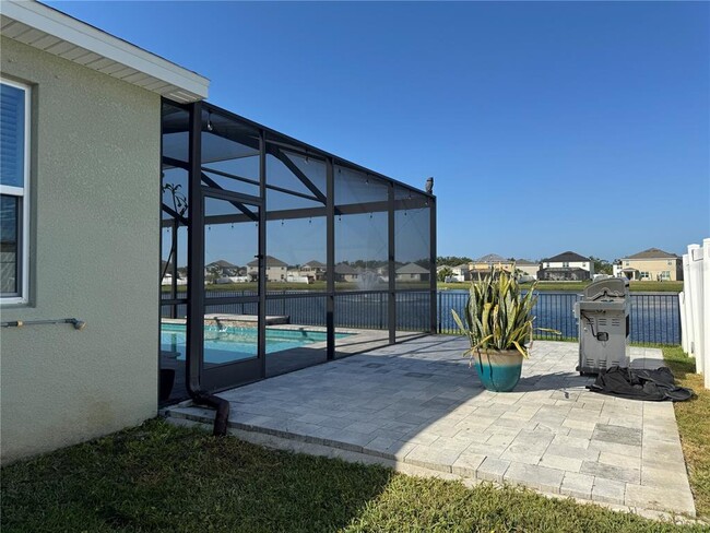 Building Photo - 420 Grande Vista Blvd