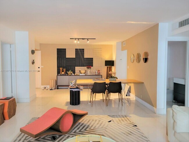 Building Photo - 9511 Collins Ave