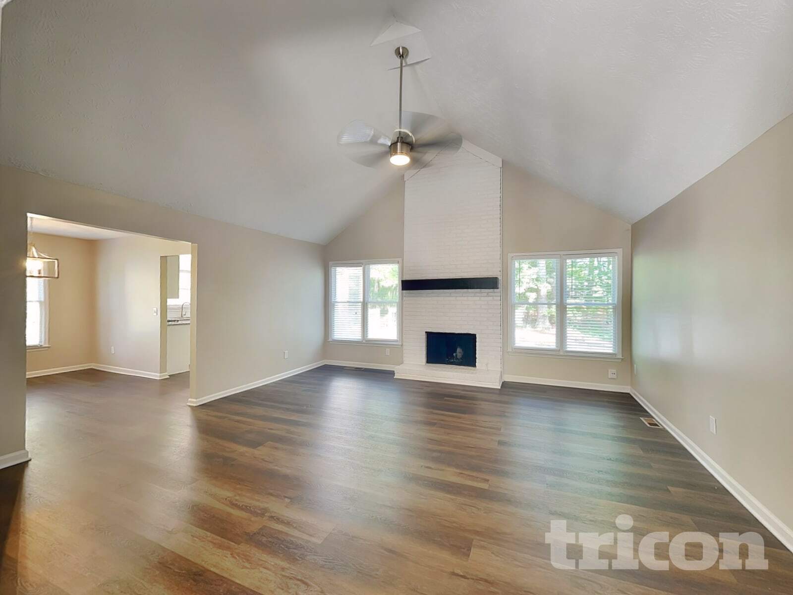 Building Photo - 985 Brookmont Dr S W