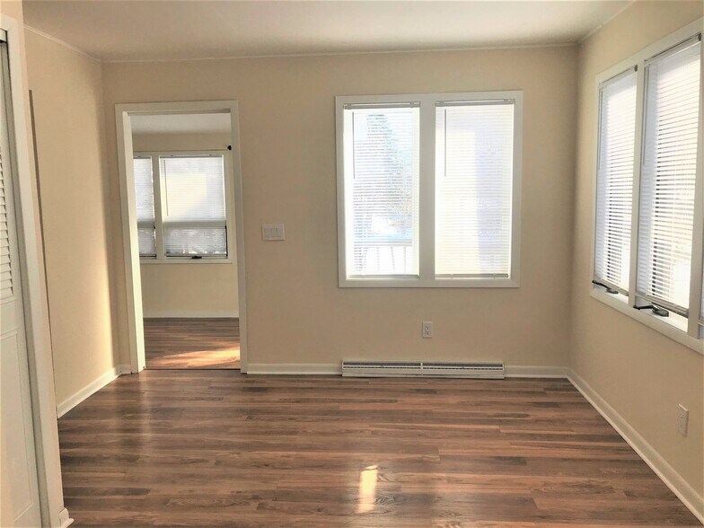 Building Photo - 5257 Irish Ln