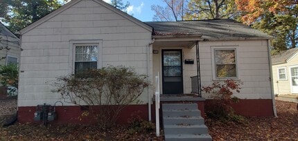 Building Photo - 1028 Willowbrook Dr