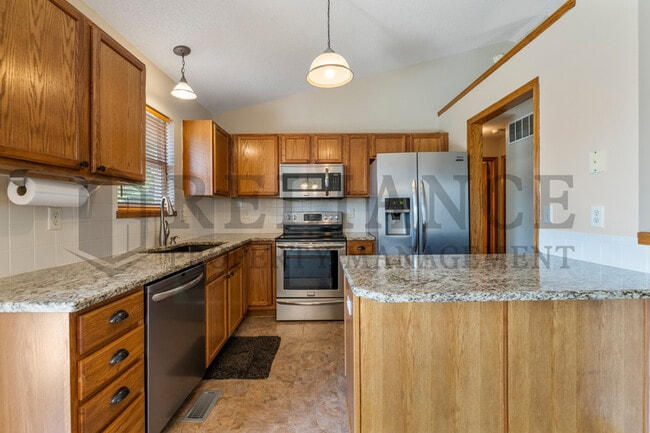 Building Photo - 1318 N Aksarben Ct