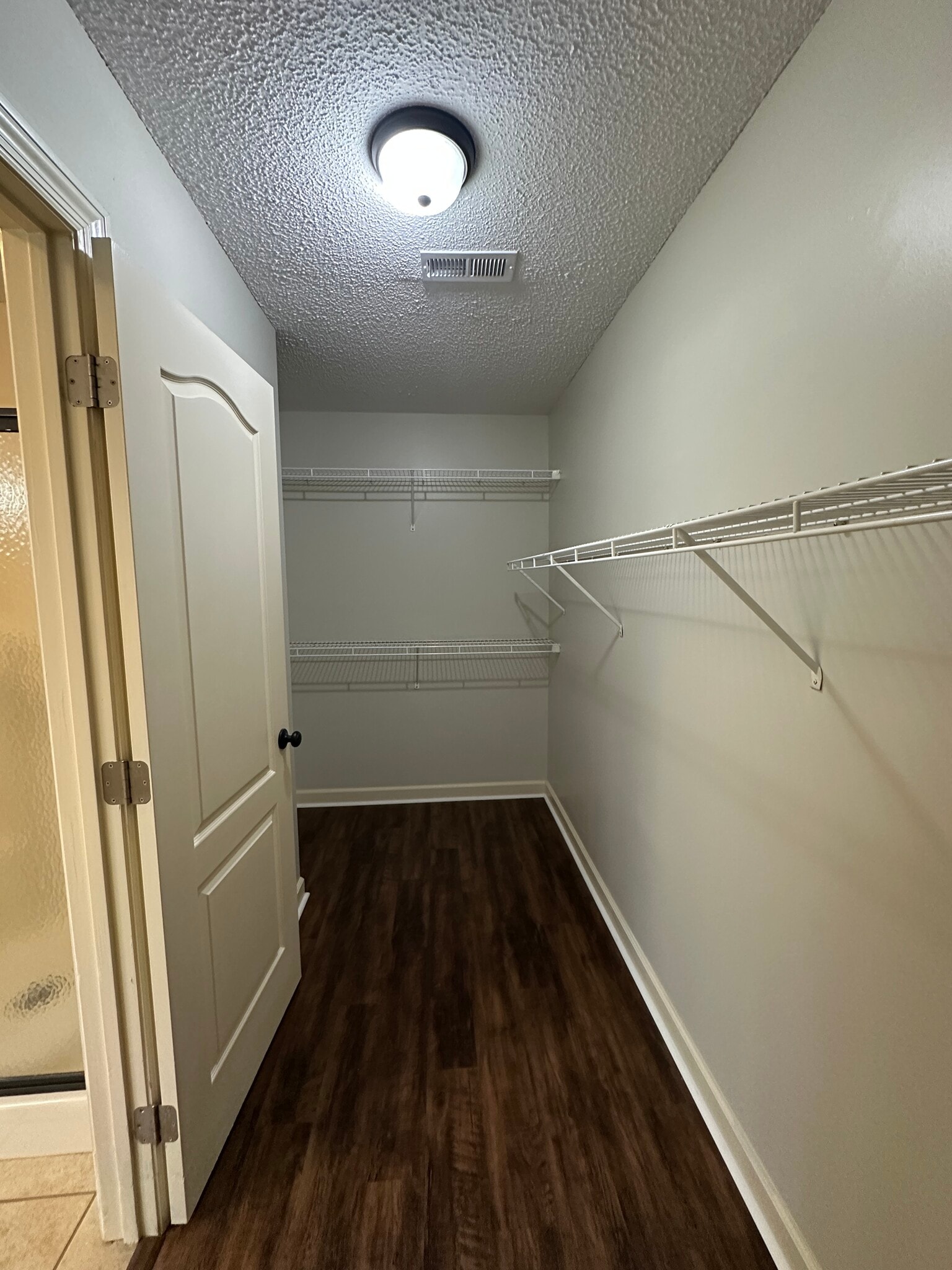 Building Photo - 722 Hobbs Rd SE