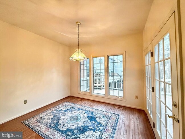 Building Photo - 552 Winding Rose Dr