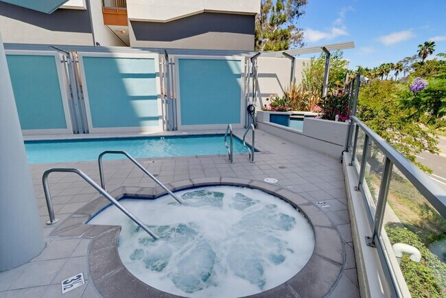 Building Photo - Skyline Views & Sophisticated Corner Living at Aria in Cortez Hill