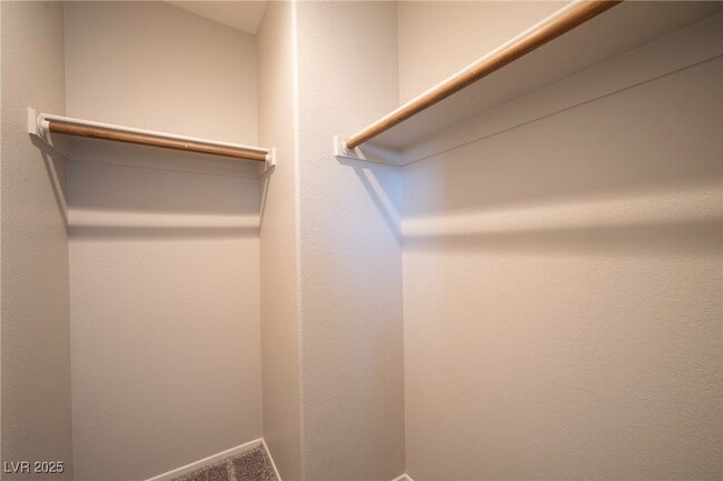 Building Photo - 5283 Broadlake Ln