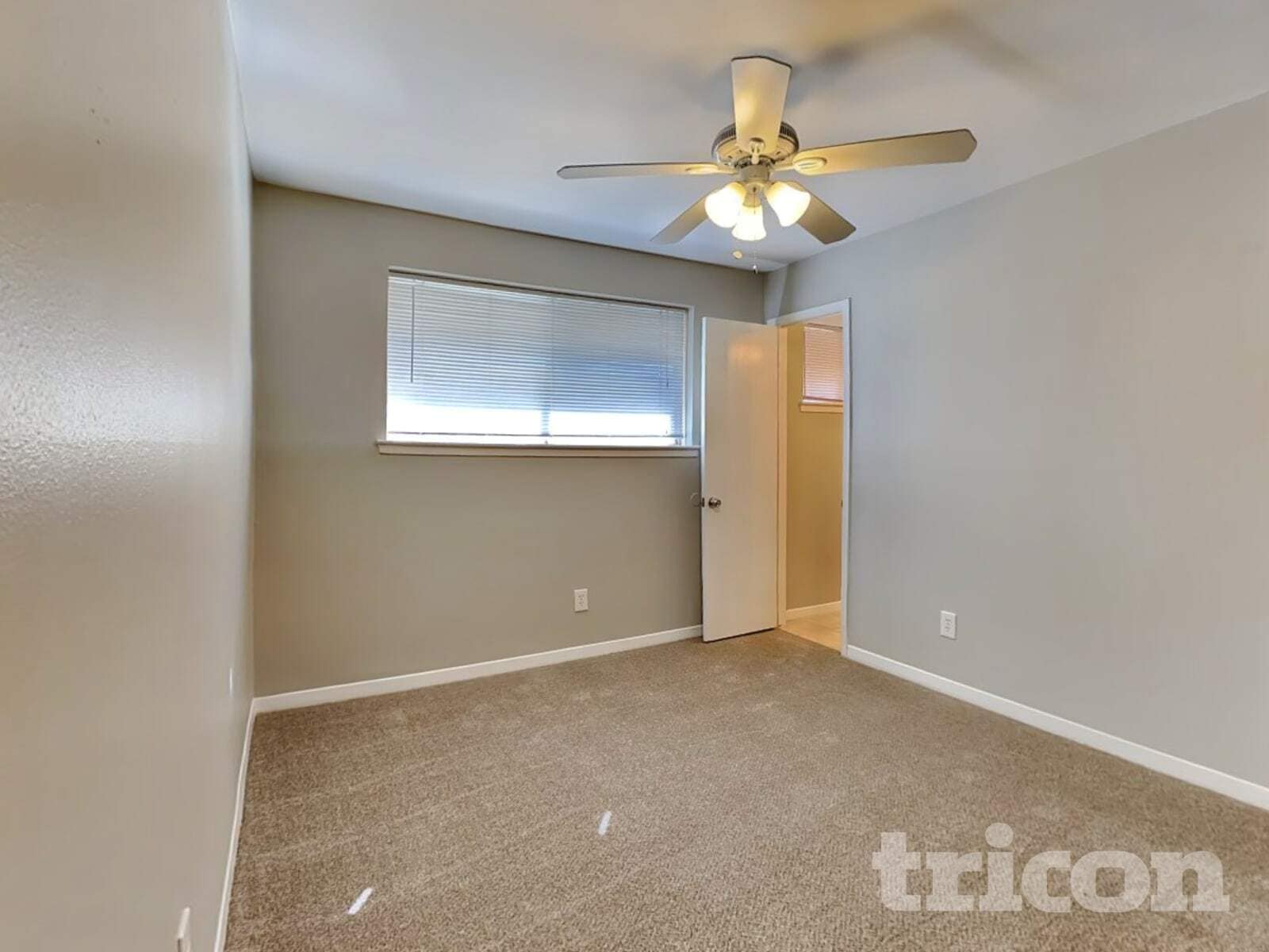 Building Photo - 6422 French Chateau Dr