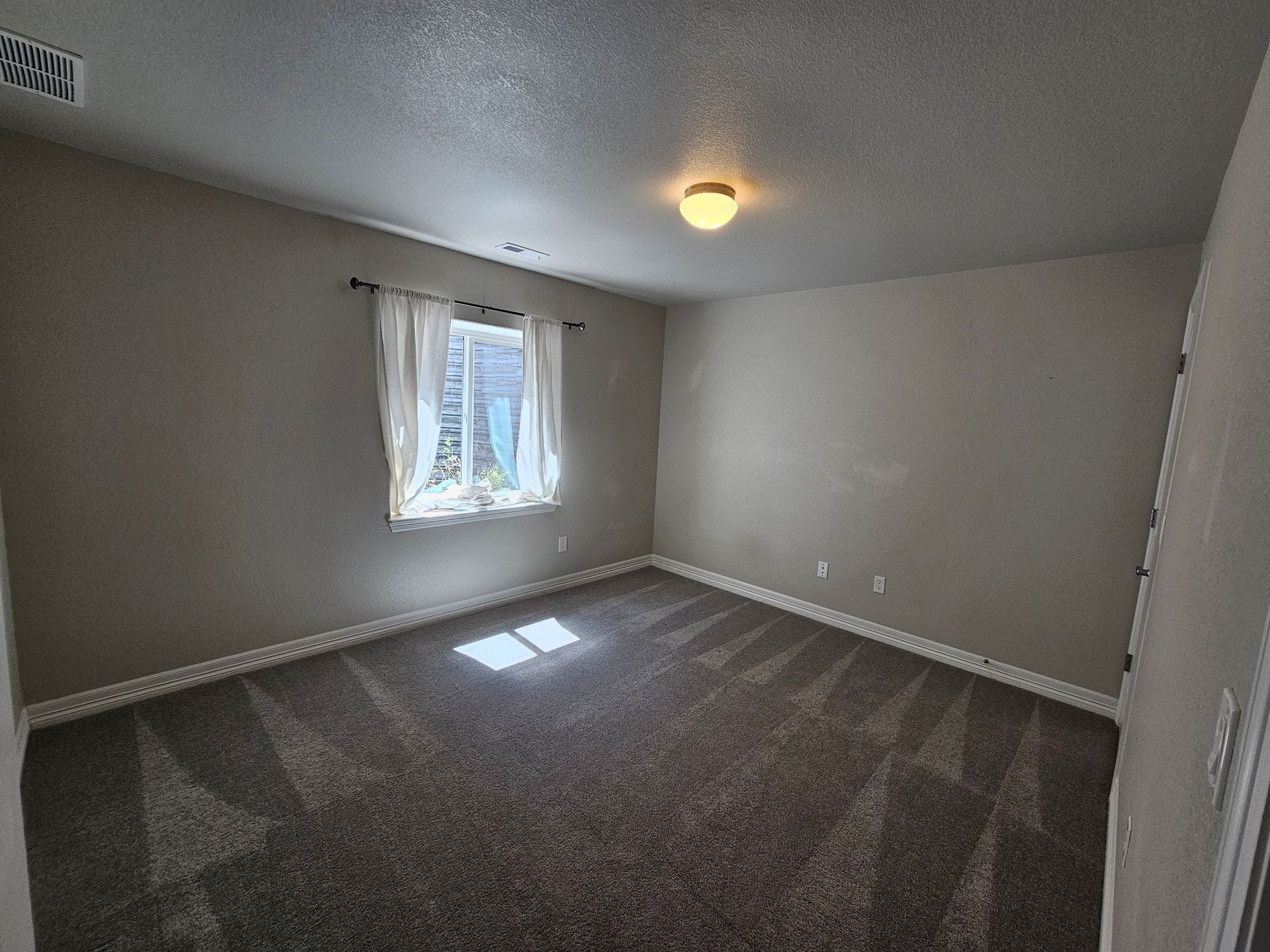 Building Photo - 13256 Park Meadows Dr