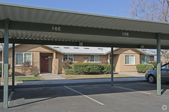 Building Photo - Nueva Sierra Vista