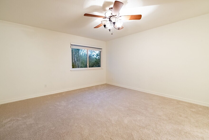 Building Photo - 11811 Carshalton Dr