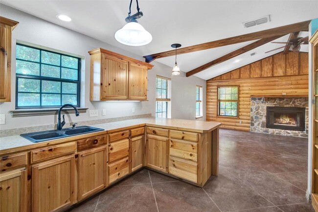 Building Photo - 306 Homesite Rd