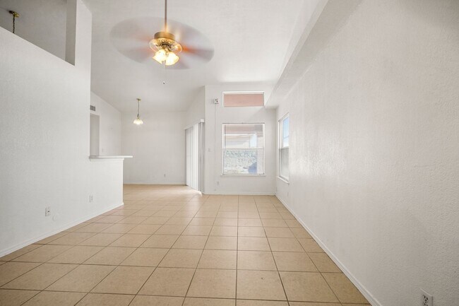 Building Photo - BEAUTIFUL EASTSIDE EL PASO HOME