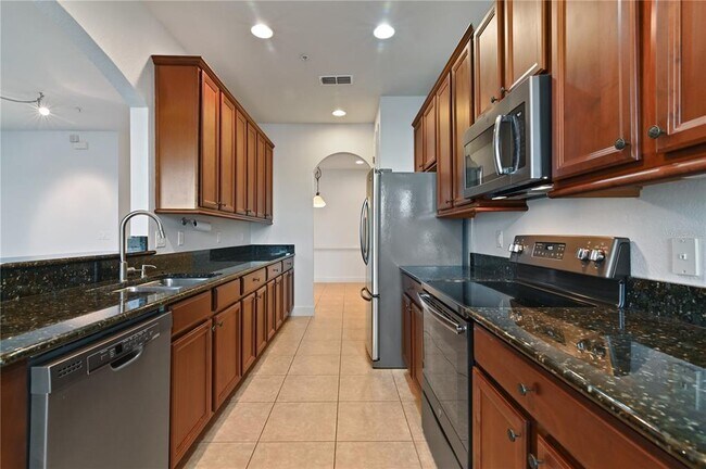 Building Photo - 2501 Harwich Dr