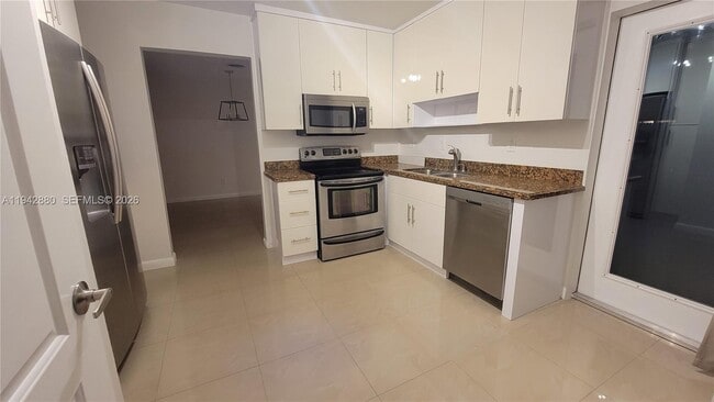 Building Photo - 670 NE 179th Terrace