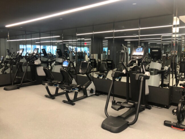 Building Photo - 52 - 10 Center Blvd