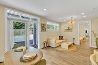Building Photo - 14 Crossman Pl