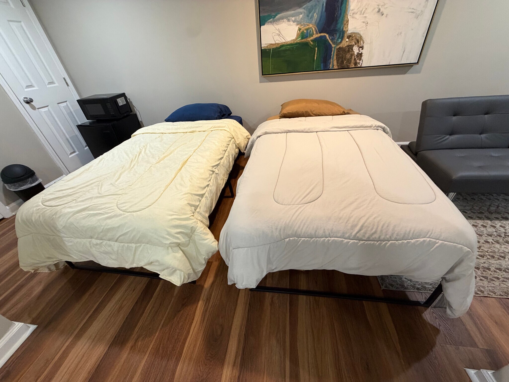 Building Photo - Room in House on Bolton Rd NW