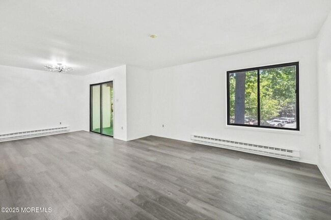 Building Photo - 120 Amberly Dr