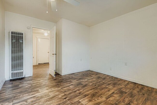 Building Photo - 1129 Valley Manor Ct
