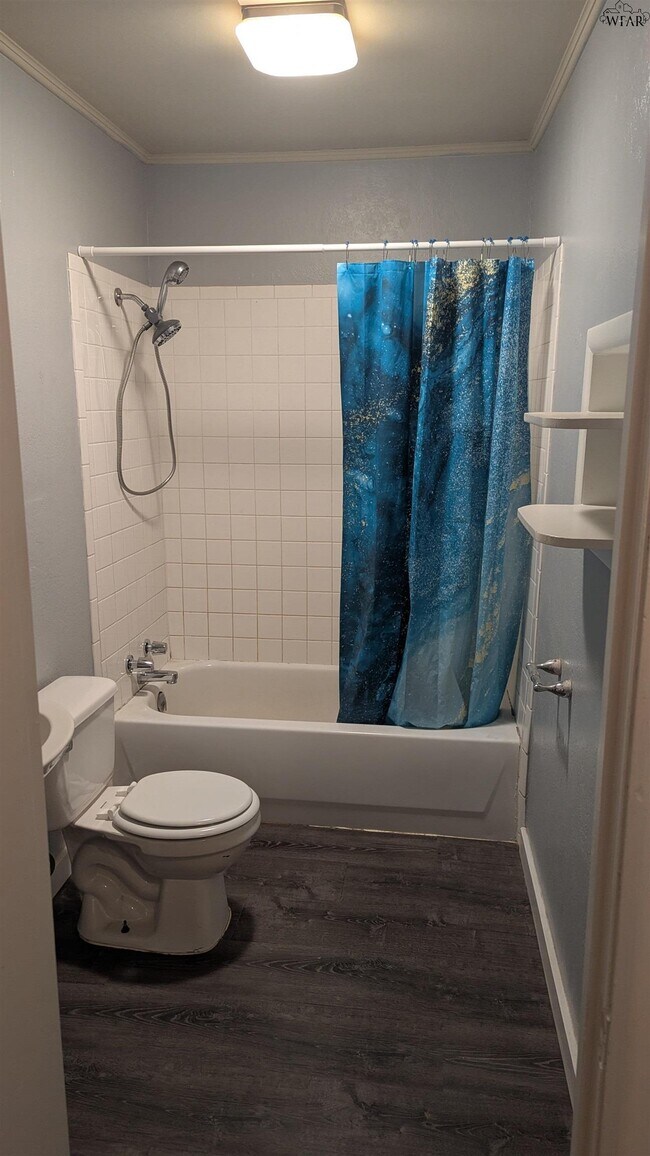 Building Photo - 1400 34th St