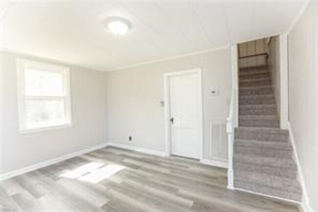 Building Photo - 209 Pennington Blvd