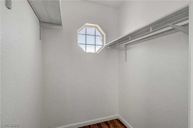Building Photo - 3557 Sedwick Dr