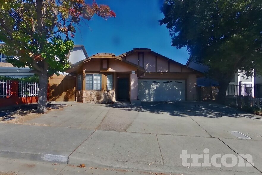 Building Photo - 600 Basalt Dr