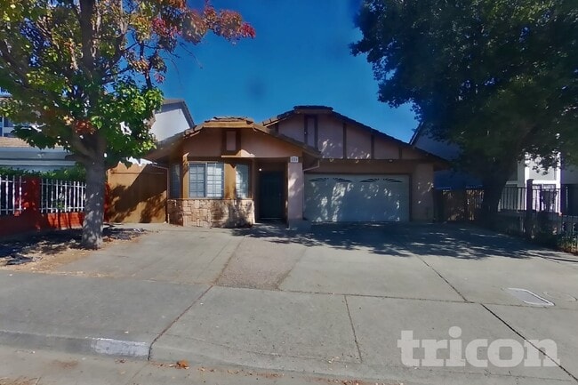 Building Photo - 600 Basalt Dr