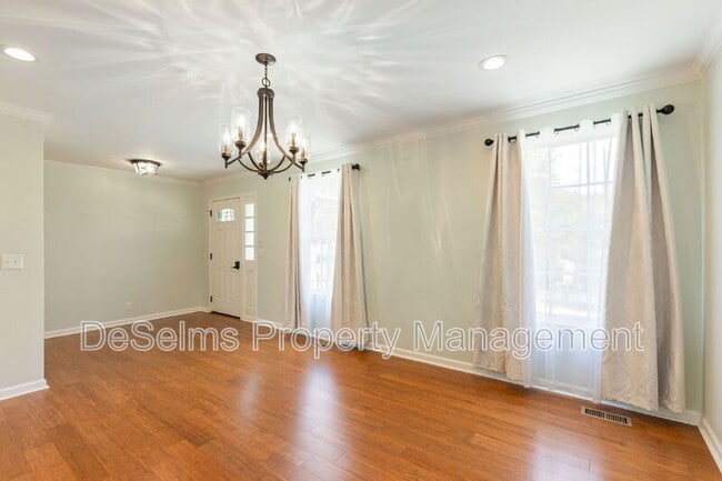 Building Photo - 6999 Tartan Dr