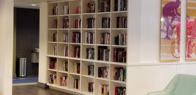 Building Photo - 20722 Valley Forge Cir