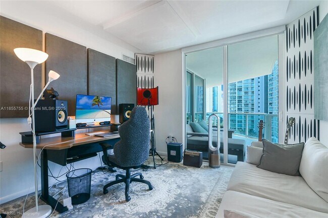 Building Photo - 250 Sunny Isles Blvd